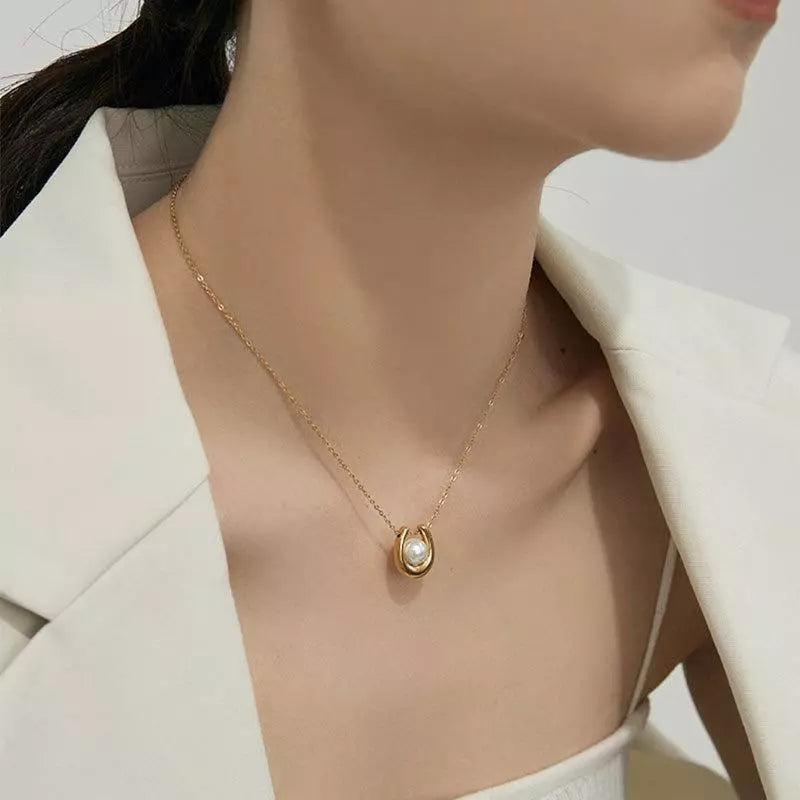Liora Celestia 18K Gold Pearl Charm