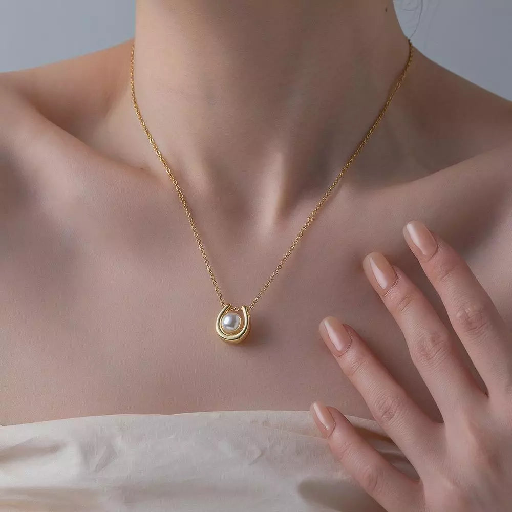 Liora Celestia 18K Gold Pearl Charm